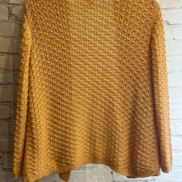 Chico’s Shrug Yellow Size 2 or Large - Picture 2 of 2